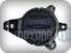 MITSUBISHI L200 PICK UP SİS LAMBA KAPAĞI SOL SİS DELİKLİ (ÜST ÇERÇEVESİZ) SİYAH 2010/2011 MODEL İÇİN