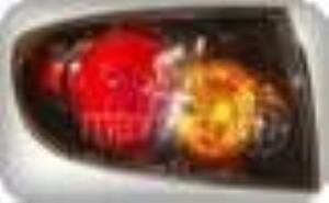 MAZDA 3 SEDAN MODİFİYE DIŞ STOP LAMBASI SOL KIRMIZI/SARI/NİKELAJLI (SİYAH) 2003/2006 MODEL İÇİN