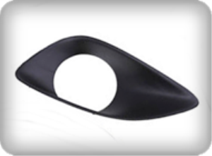 YARİS SOL SİS KAPAĞI (ÇERÇEVESİ) (DELİKLİ) (2010-2011 MODEL)