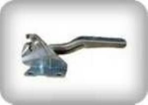 NİSSAN NAVARA KAPUT MENTEŞESİ SOL 2006/2012 MODEL İÇİN