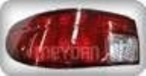 KIA SEPHIA STOP LAMBASI SAĞ KIRMIZI/BEYAZ 1997/1998 MODEL İÇİN