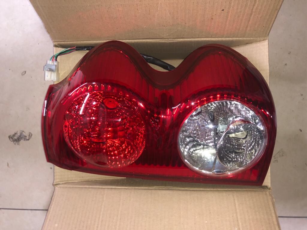 Ücretsiz Kargo MAHİNDRA Jeep ARKA ALT SAĞ STOP ORİJİNAL